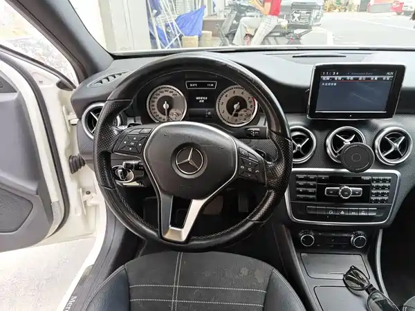 Mercedes-Benz A-Class 2014