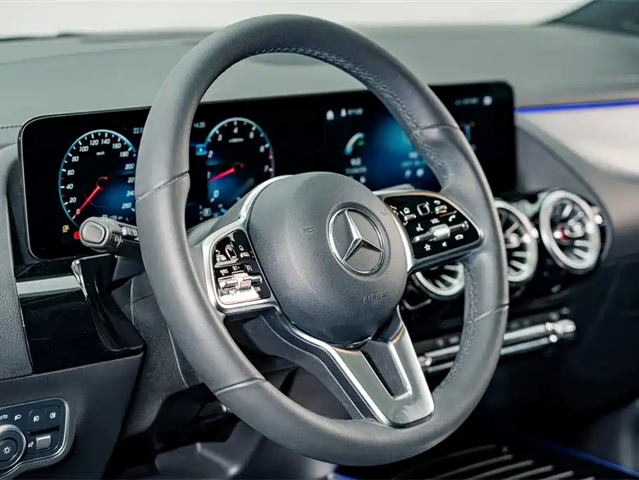 Mercedes-Benz GLA 2022 — фото 9