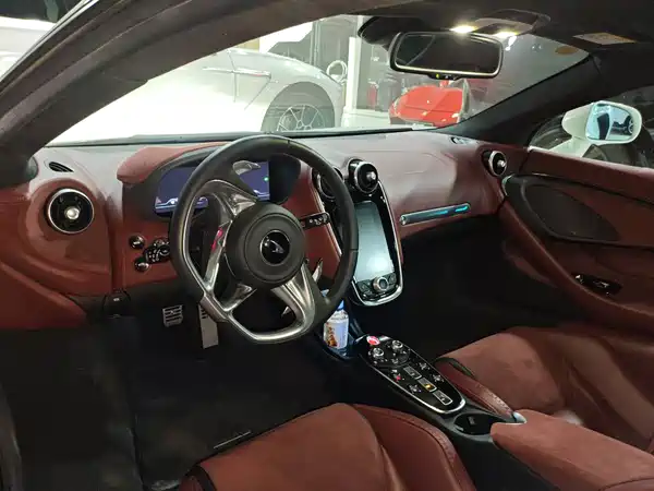 McLaren GT 2022