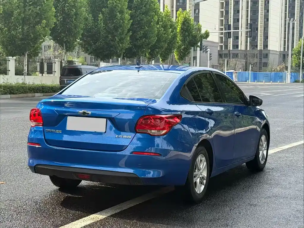 Chevrolet Cavalier 2017 — фото 9