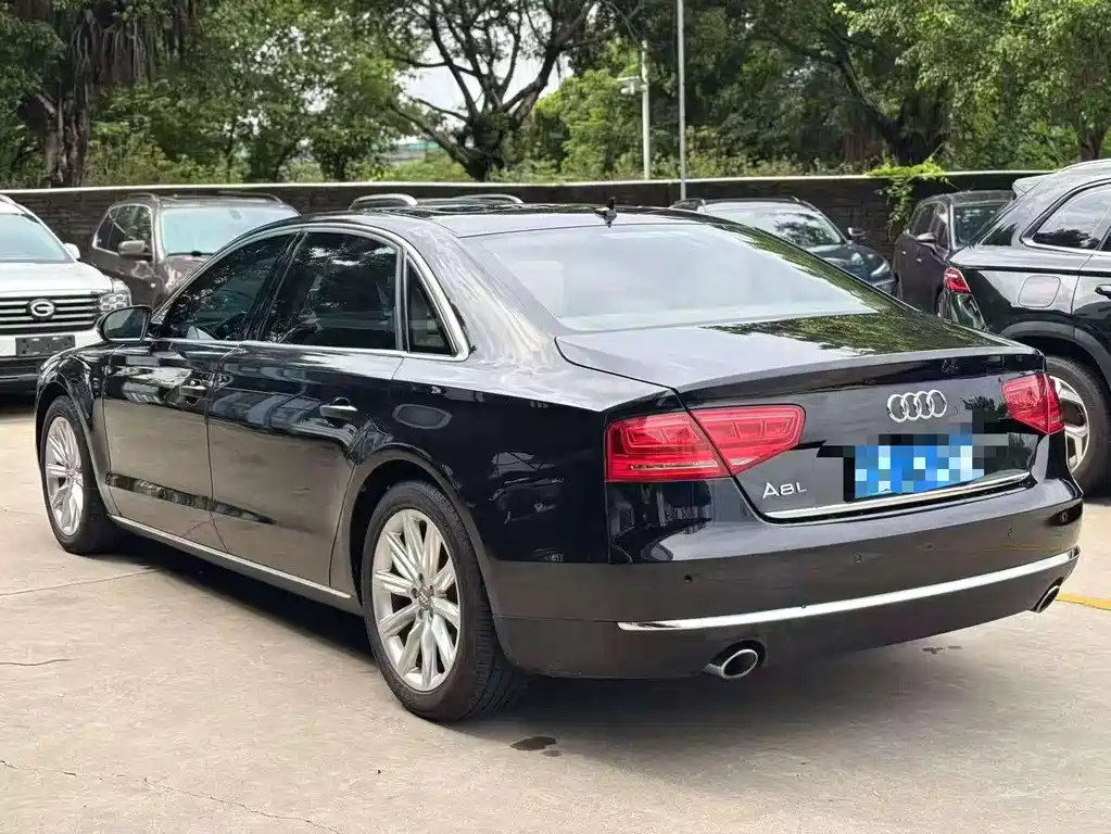 Audi A8 2014