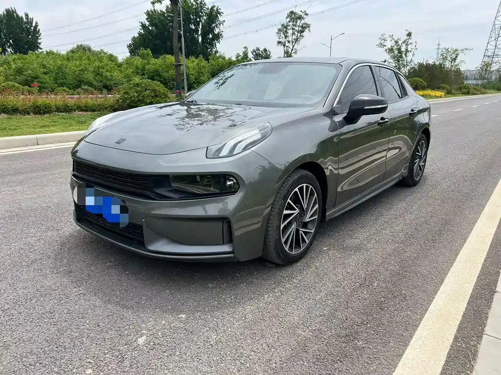 Lynk & Co 03 2022