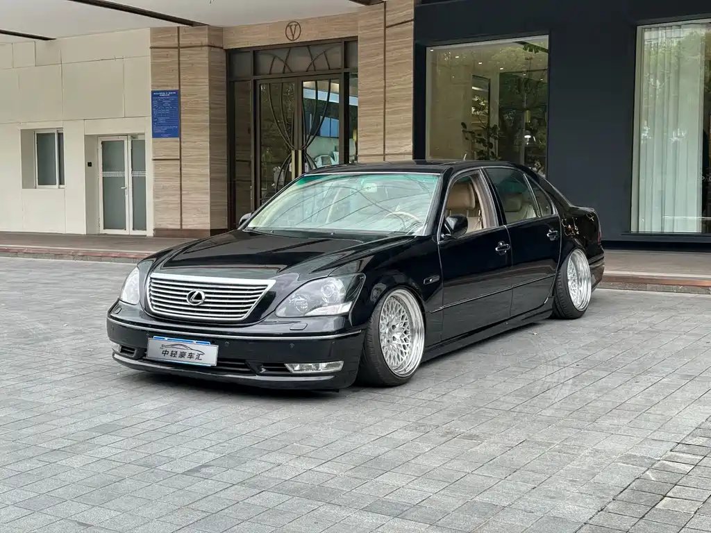 Lexus LS 2005