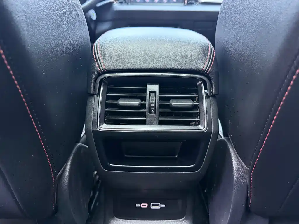 Skoda Korok 2023 — фото 16