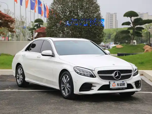 Mercedes-Benz C-Class 2019