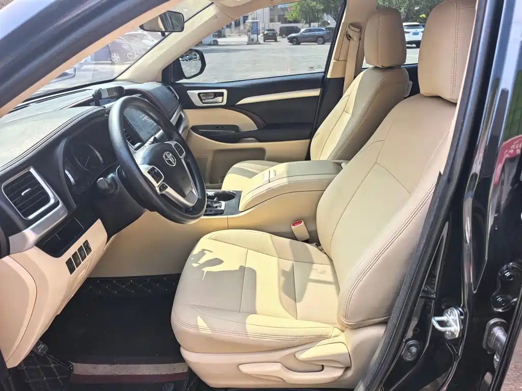 Toyota Highlander 2018