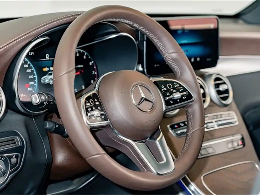 Mercedes-Benz GLC 2022 — фото 10