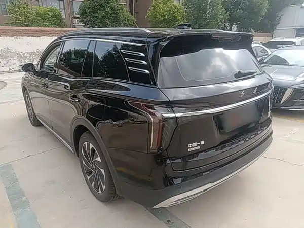 Hongqi HS7 PHEV 2024