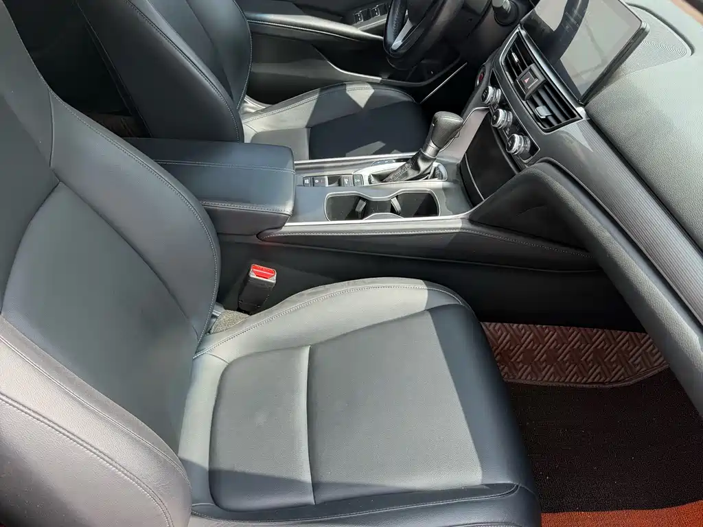 Honda Accord 2022 — фото 14