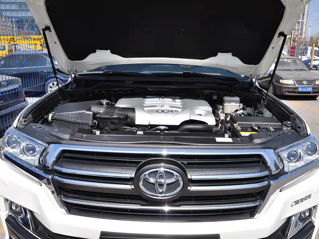 Toyota Land Cruiser 2019 — фото 19