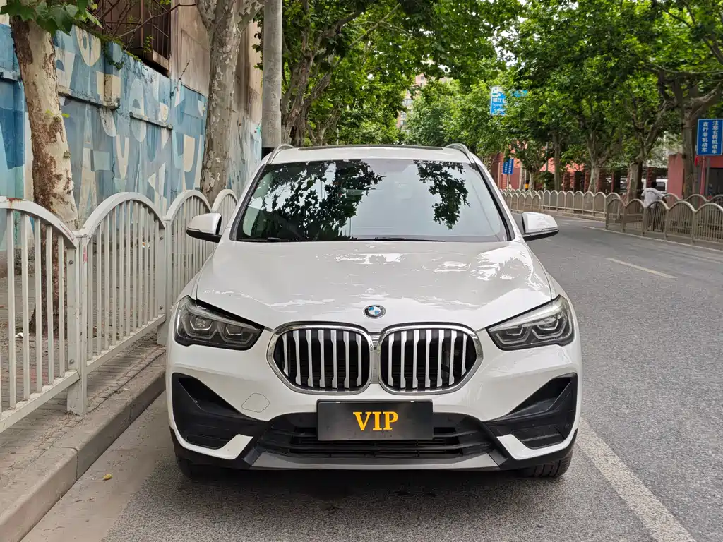 BMW X1 2022 — фото 2