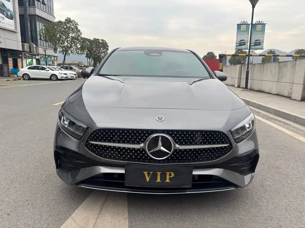 Mercedes-Benz A-Class 2025 — фото 2