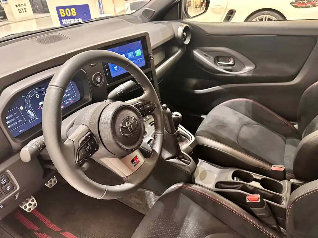 Toyota GR YARIS 2026 — фото 13