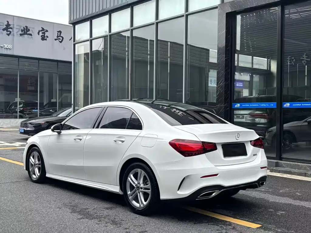 Mercedes-Benz A-Class 2023 — фото 12