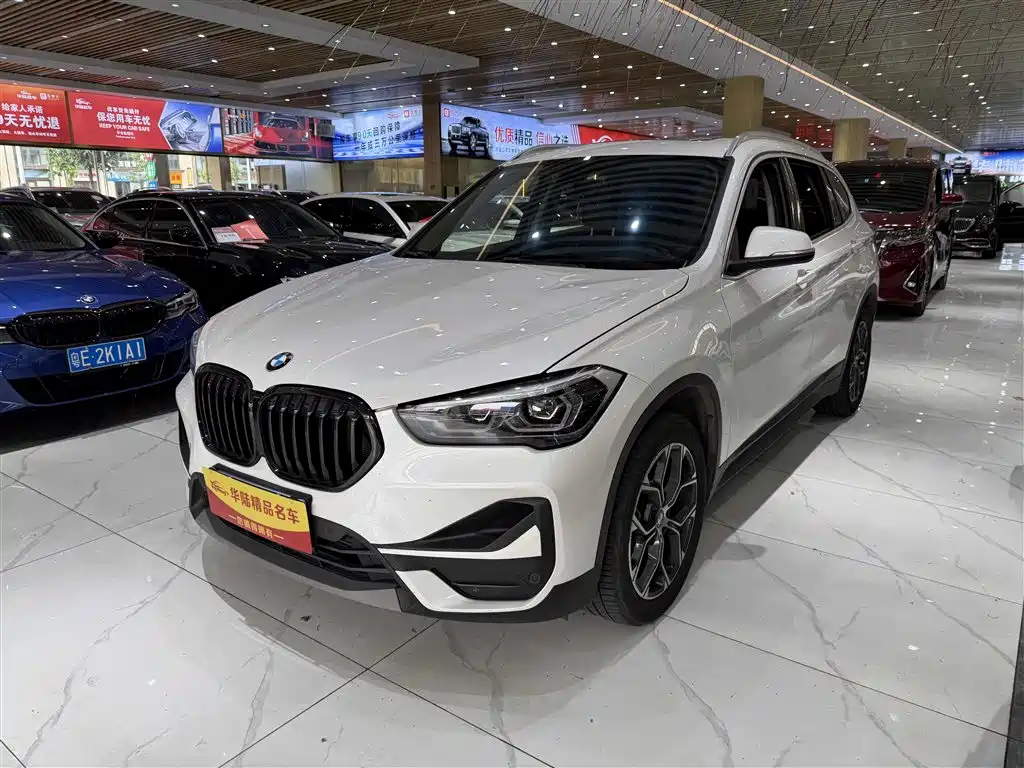 BMW X1 2023 — фото 1