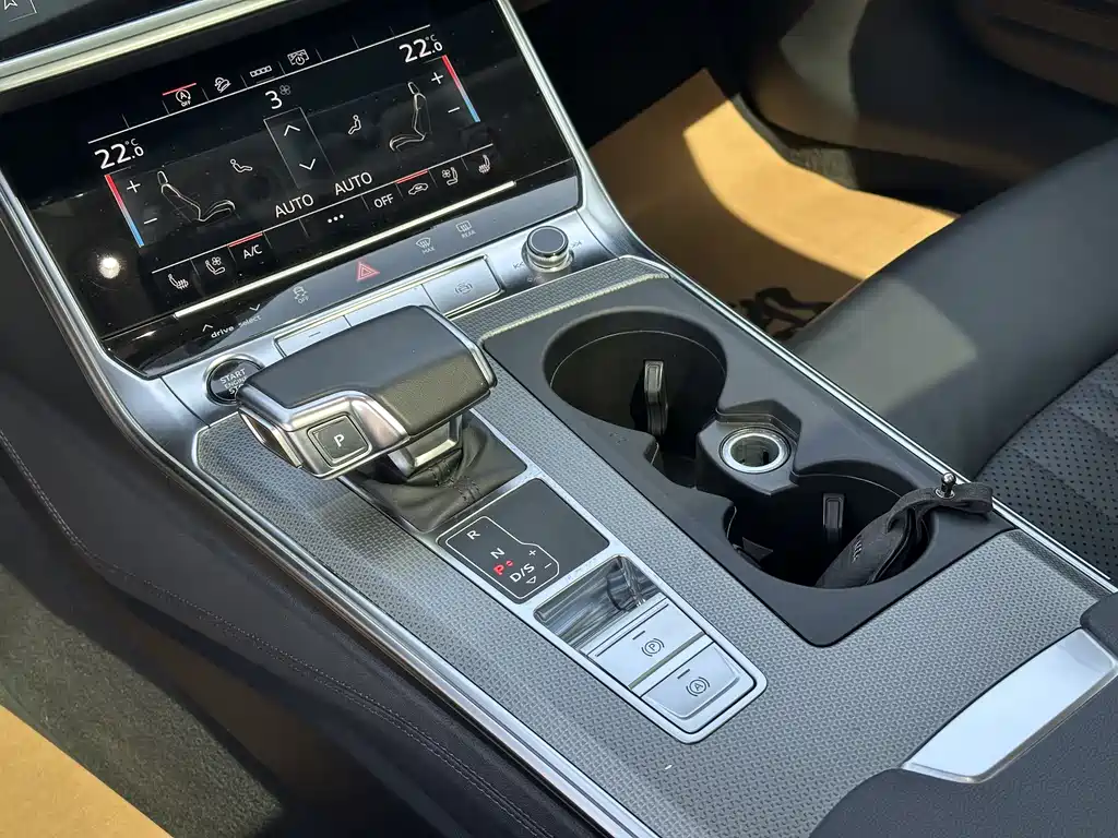 Audi A6 2023 — фото 13