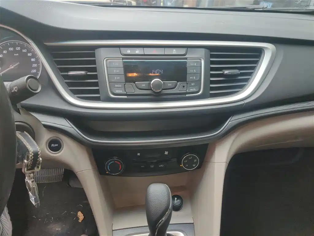 Buick Excelle 2017 — фото 13