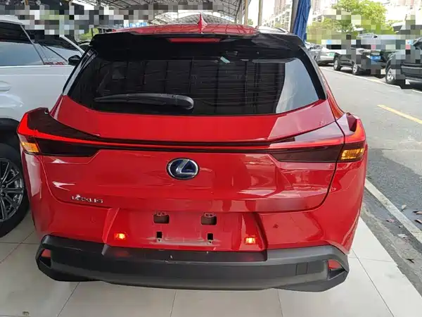 Lexus UX 2020