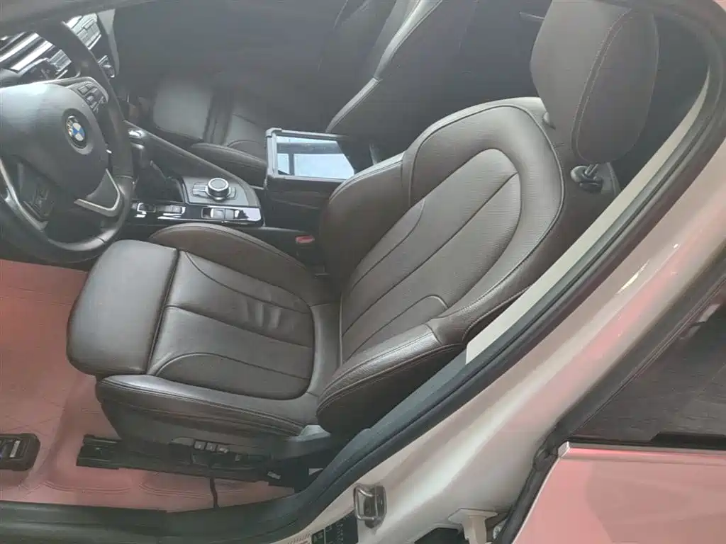 BMW X1 2019 — фото 14