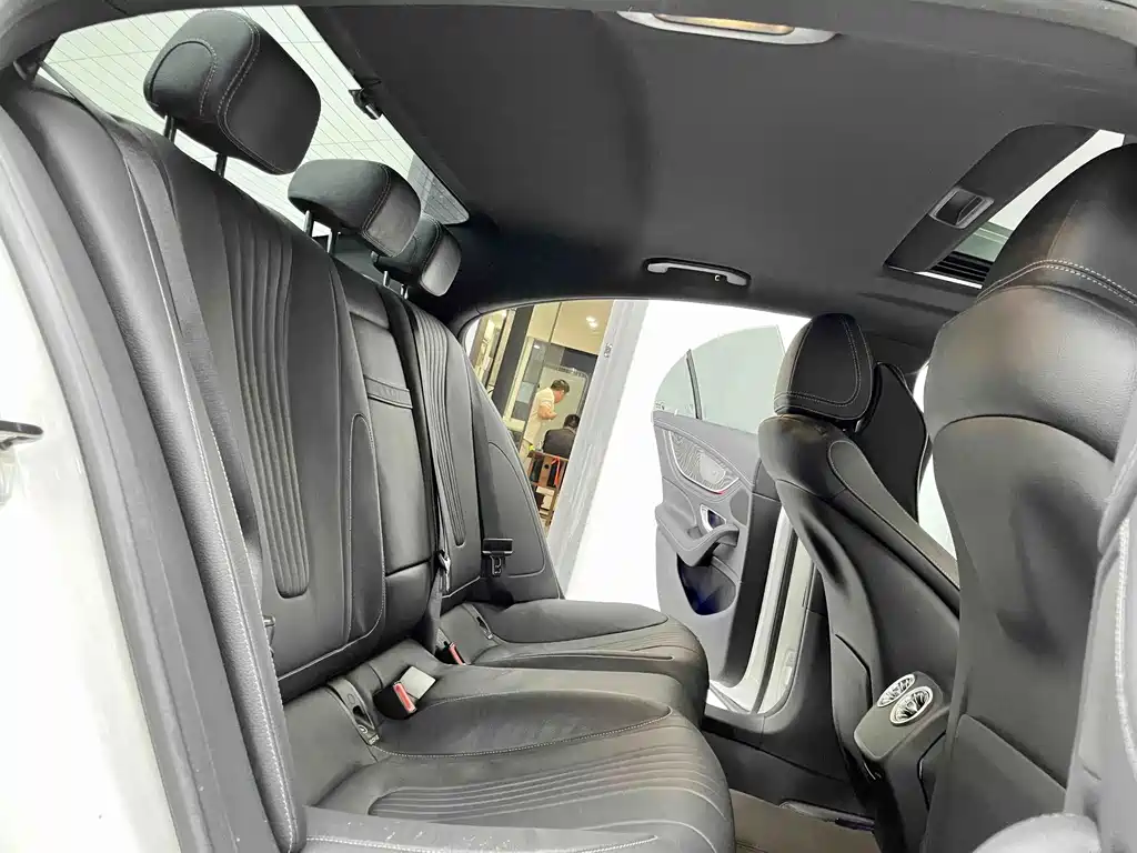 Mercedes-Benz CLS 2020 — фото 6