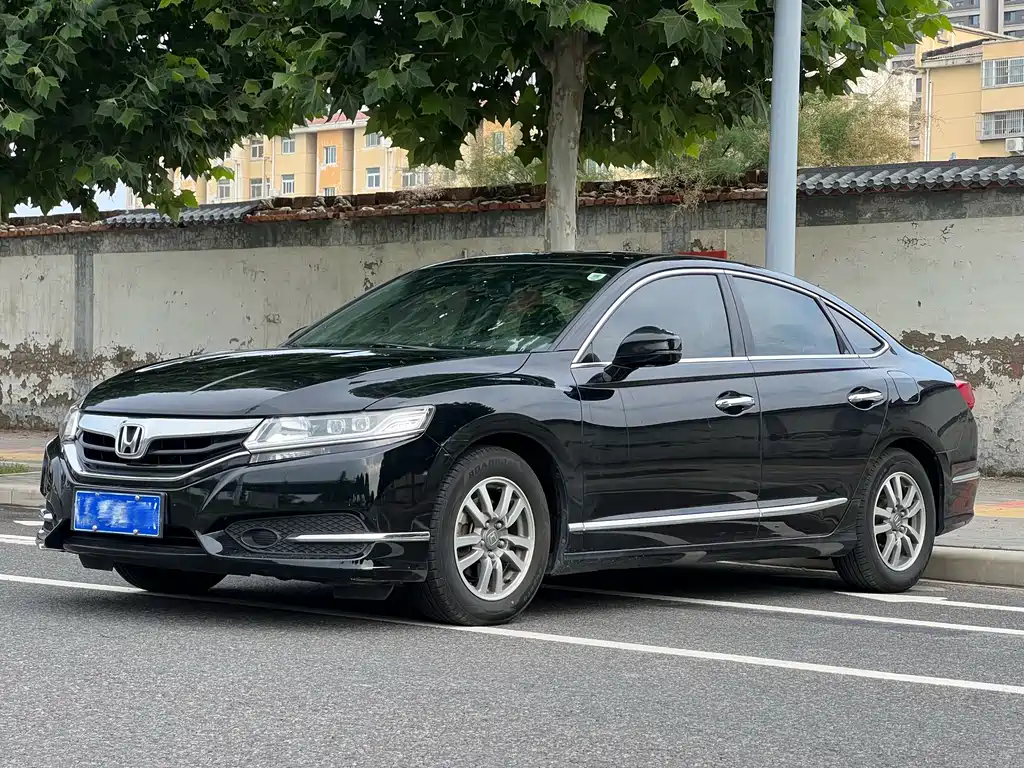 Honda Spirior 2017 — фото 1