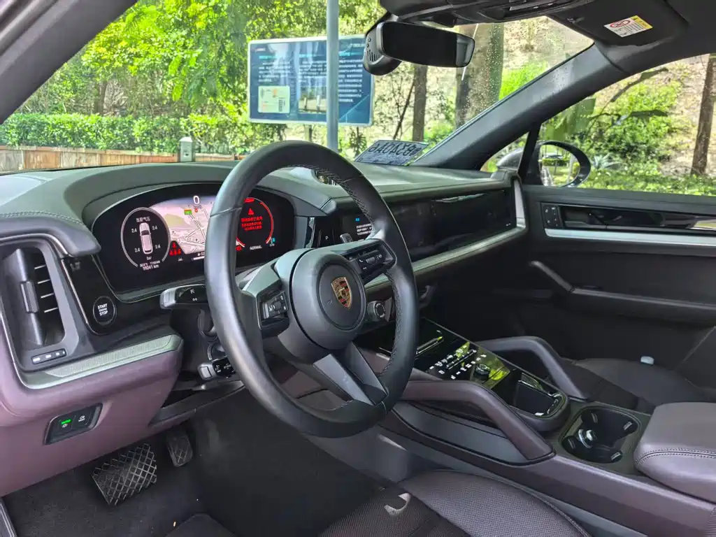 Porsche Cayenne 2024