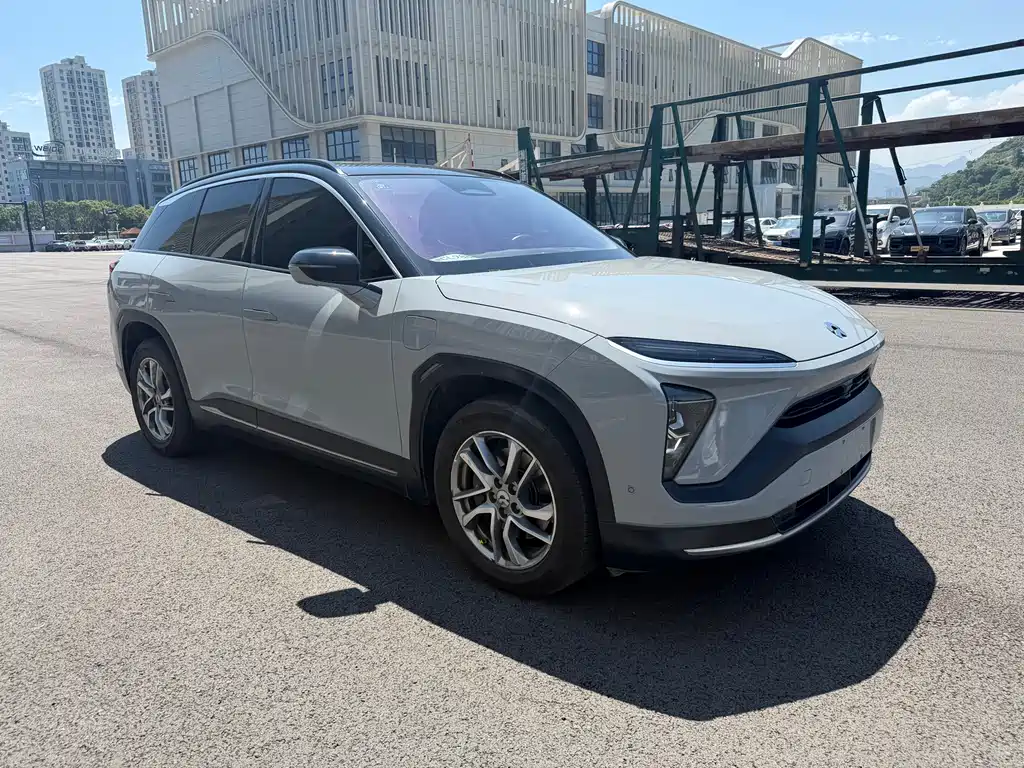 NIO ES6 2020