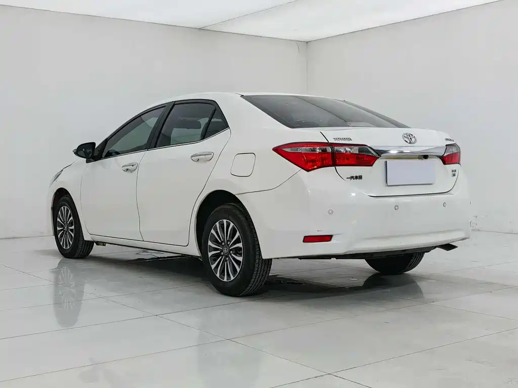 Toyota Corolla 2019 — фото 4