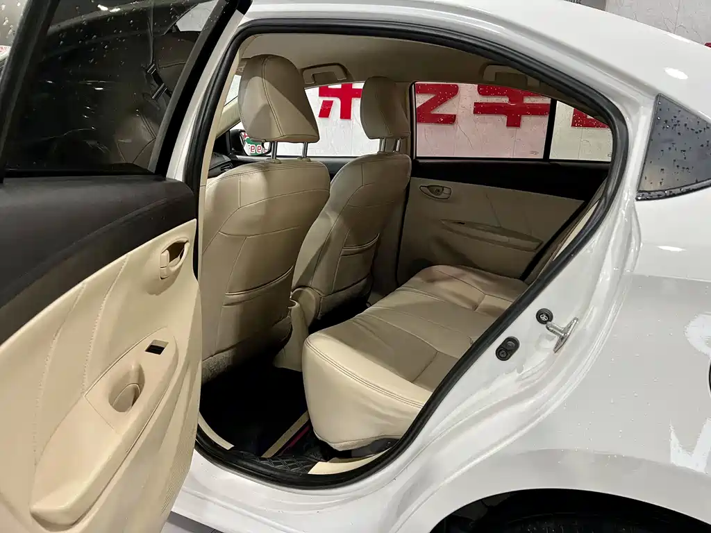 Toyota Vios 2015