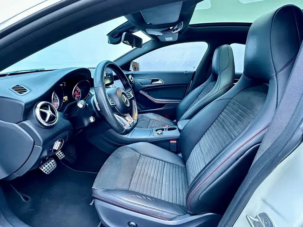 Mercedes-Benz CLA 2015 — фото 4