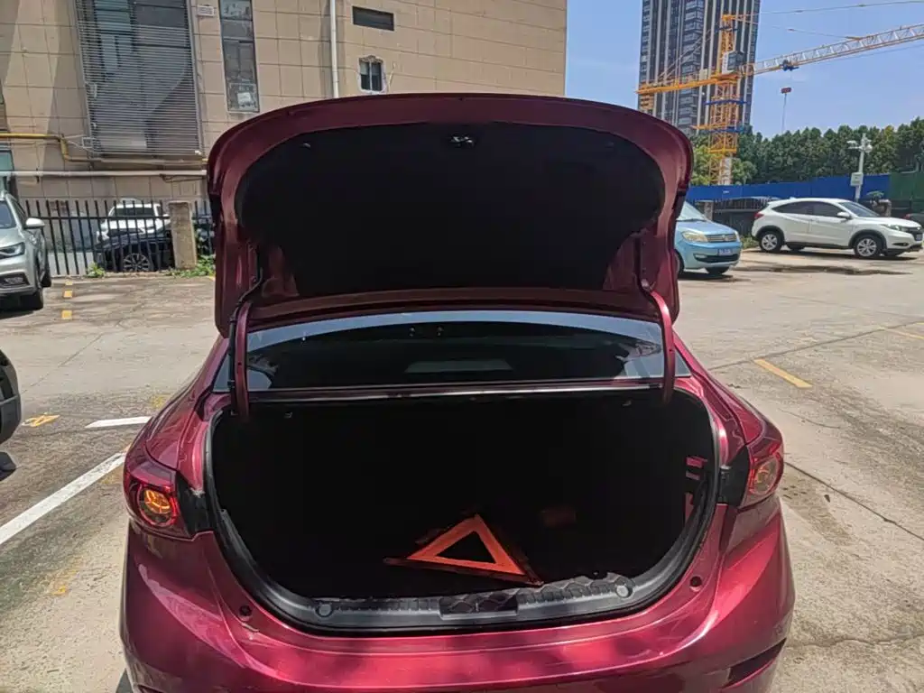 Mazda 3 Angkesela 2017 — фото 19