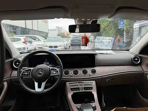 Mercedes-Benz E-Class 2020