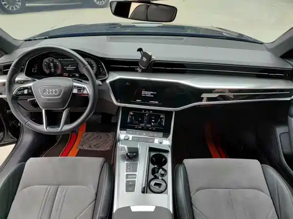 Audi A6L 2021
