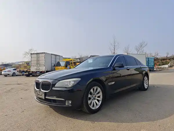 BMW 7 Series 2011