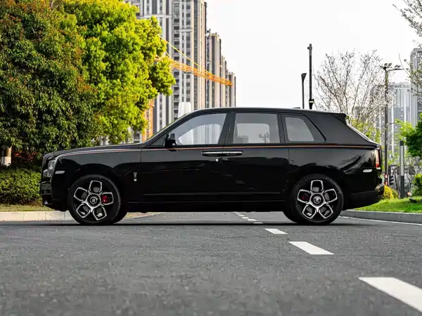 Rolls-Royce Cullinan 2021