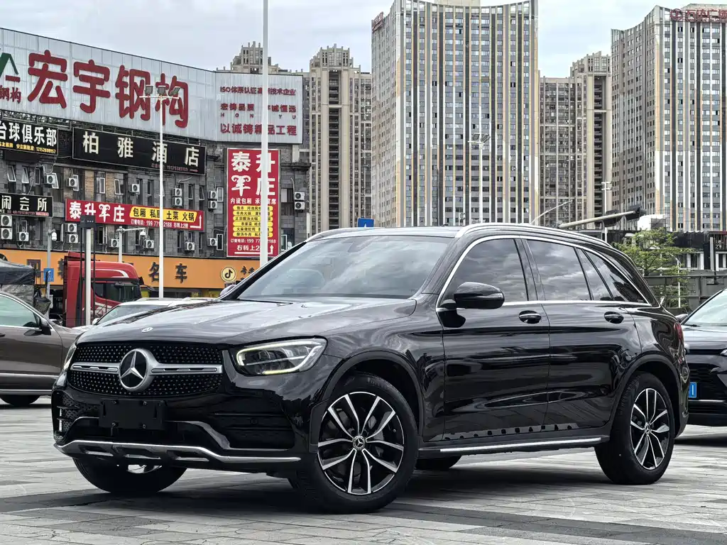 Mercedes-Benz GLC 2021 — фото 1