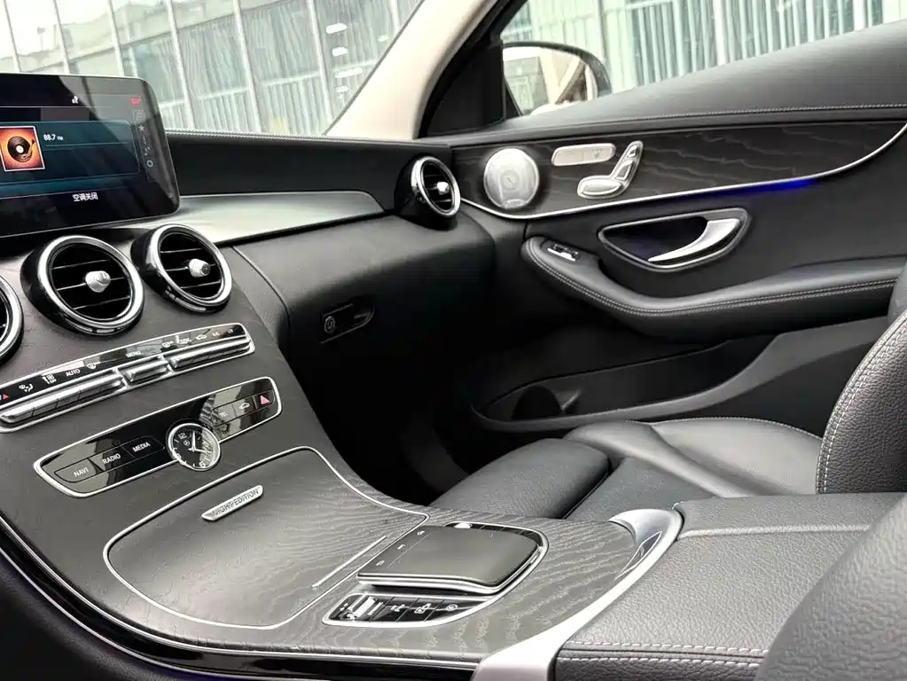 Mercedes-Benz C-Class 2021 — фото 8