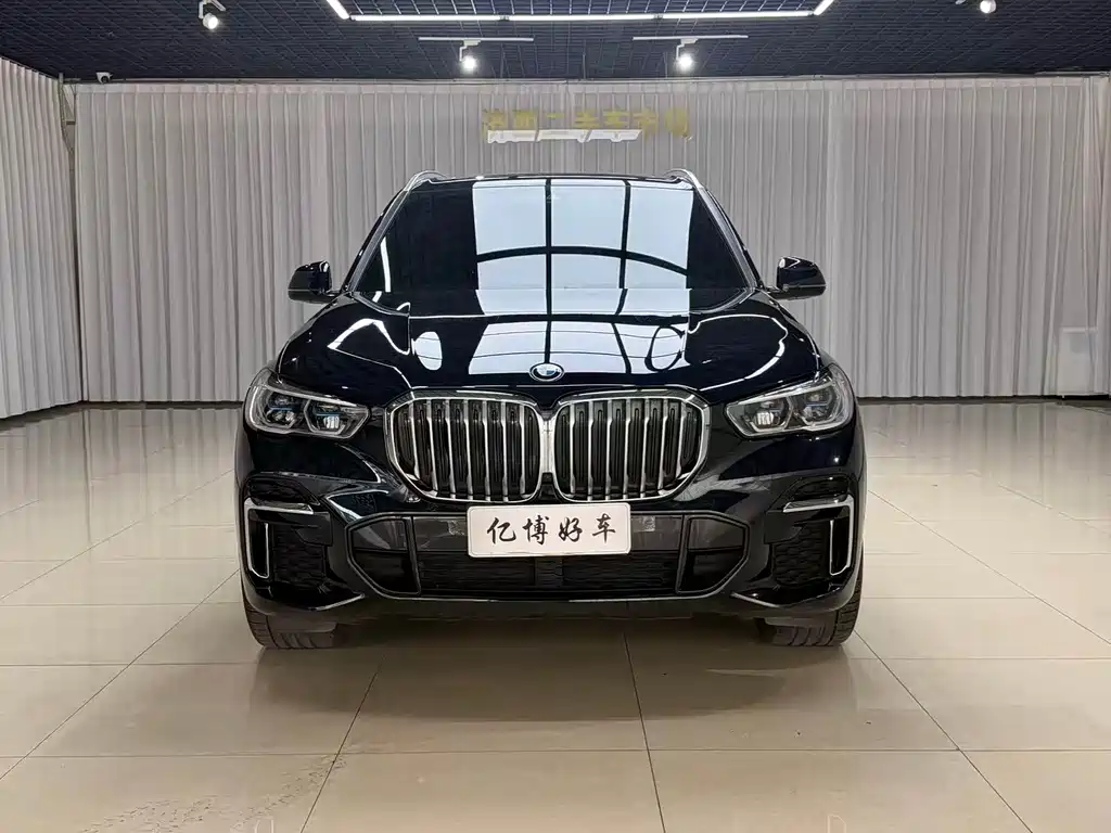 BMW X5 2023 — фото 1