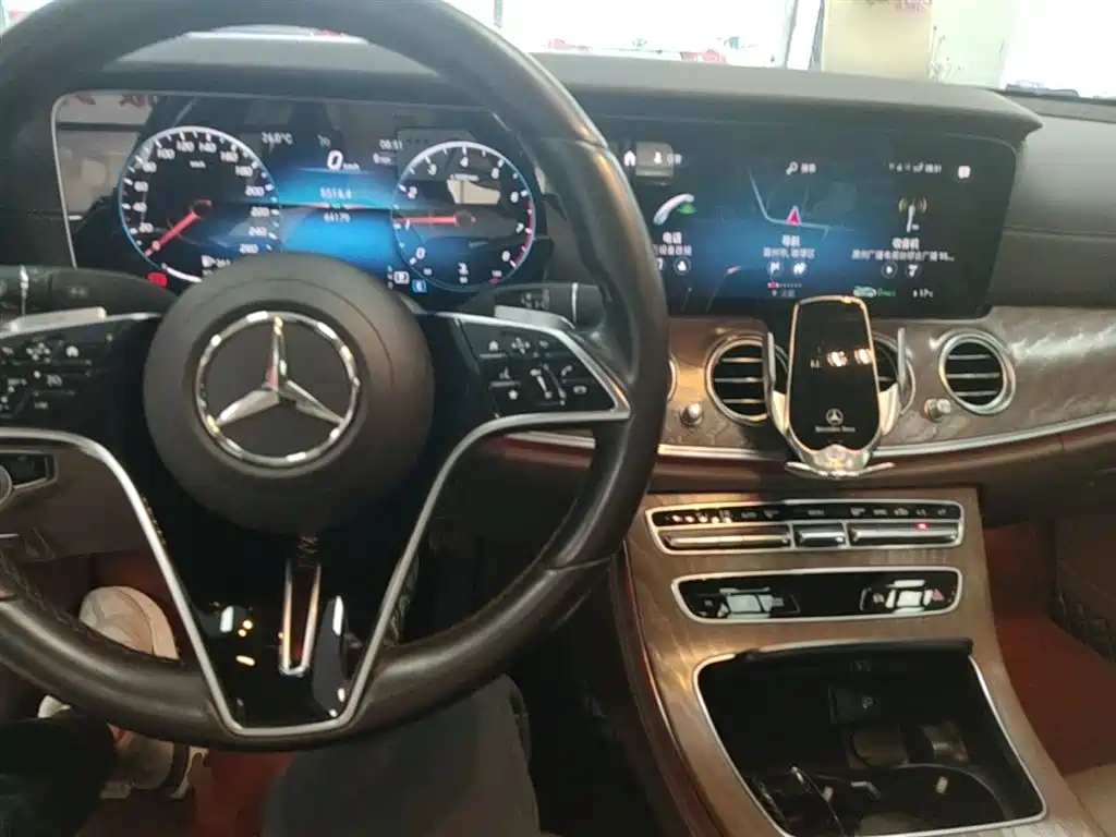 Mercedes-Benz E-Class 2021 — фото 10