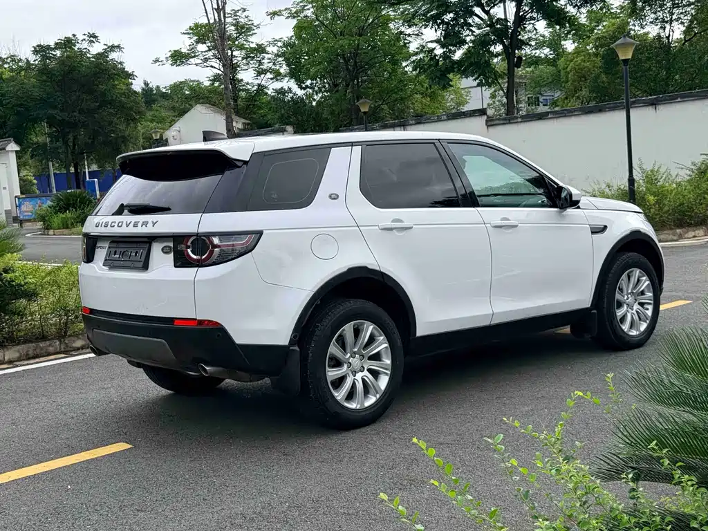Land Rover Discovery Sport 2019 — фото 9