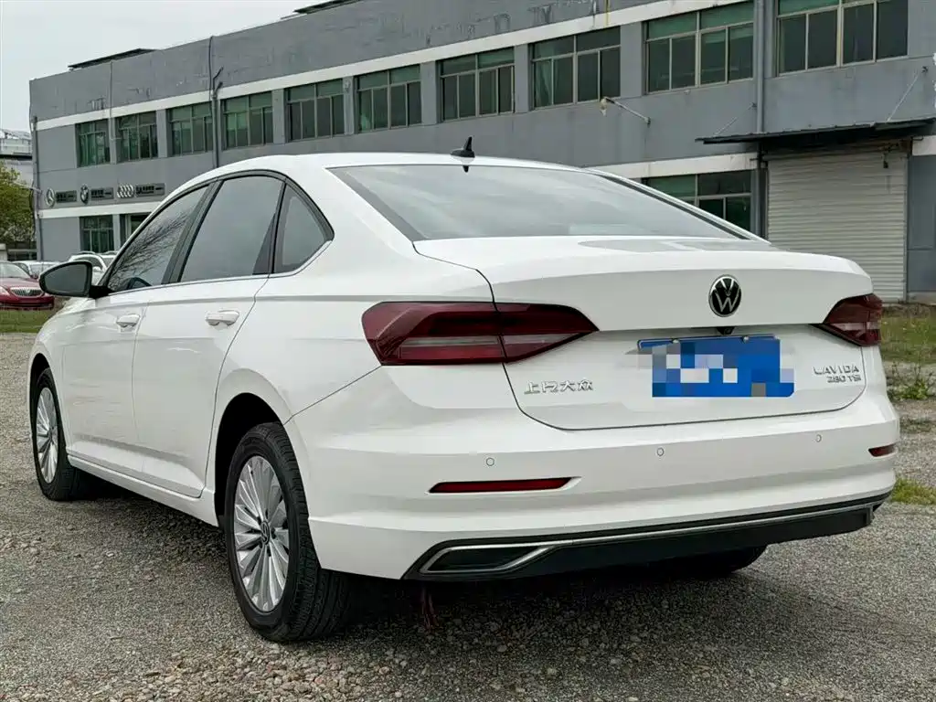Volkswagen Lavida 2021 — фото 10