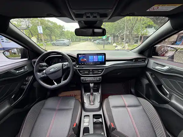 Ford Focus 2022