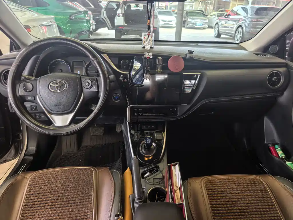 Toyota Corolla 2021 — фото 10
