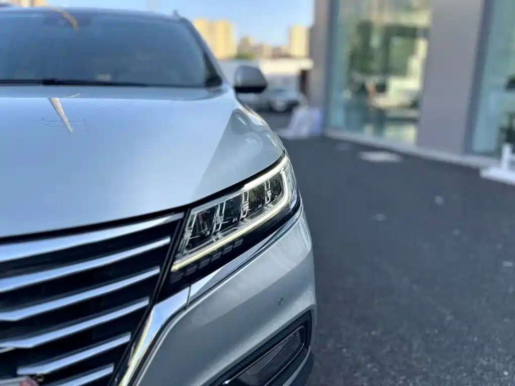 Roewe RX5 New Energy 2018 — фото 14