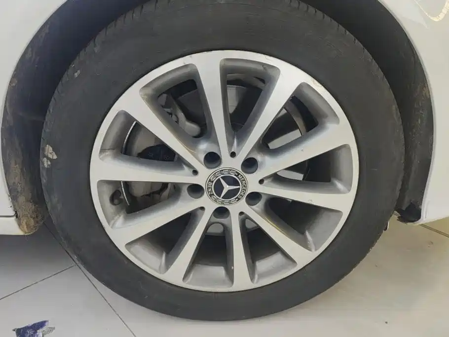 Mercedes-Benz C-Class 2019