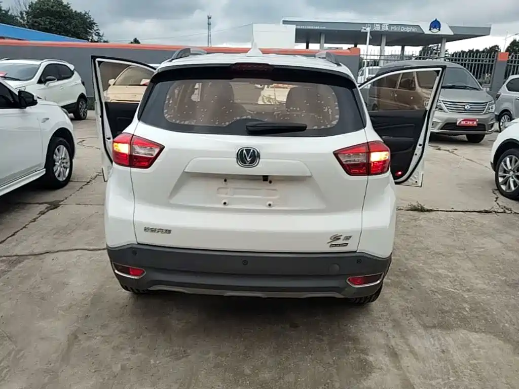 Changan CS15 2016