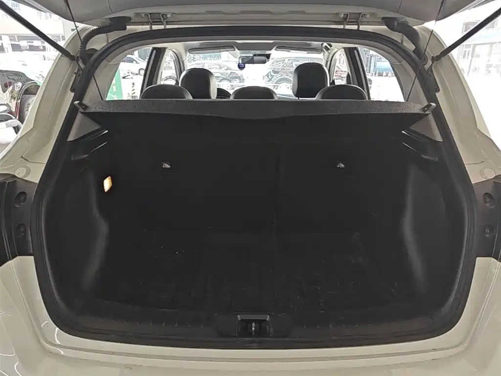 Nissan Tiida 2019 — фото 19