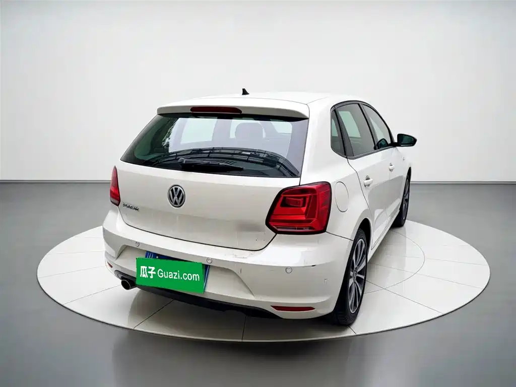 Volkswagen Polo 2016 — фото 3