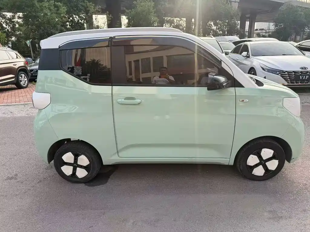 Wuling MINIEV 2023