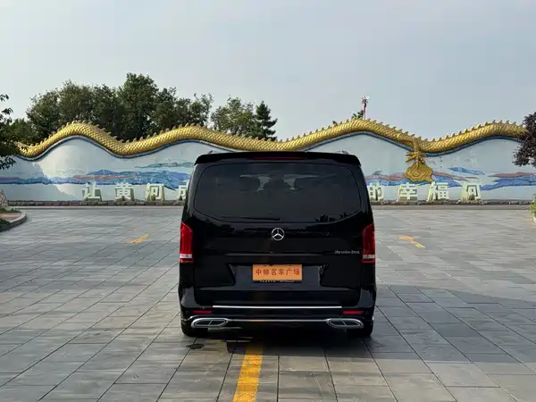 Mercedes-Benz Vito 2023